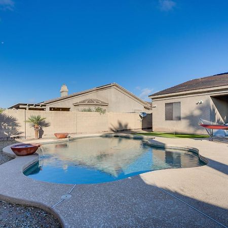 Goodyear Group Getaway With Pool And Putting Green Extérieur photo