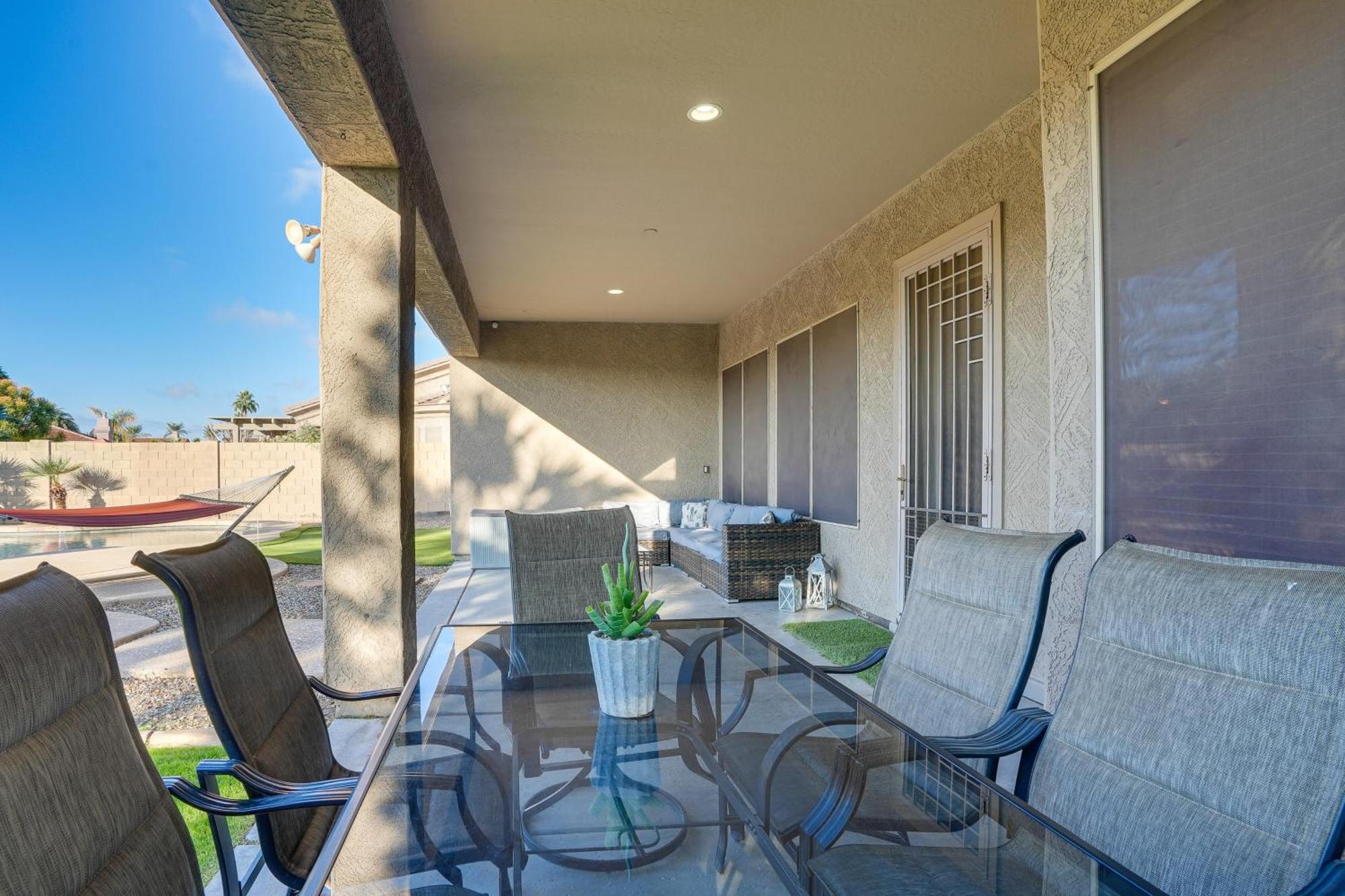 Goodyear Group Getaway With Pool And Putting Green Extérieur photo