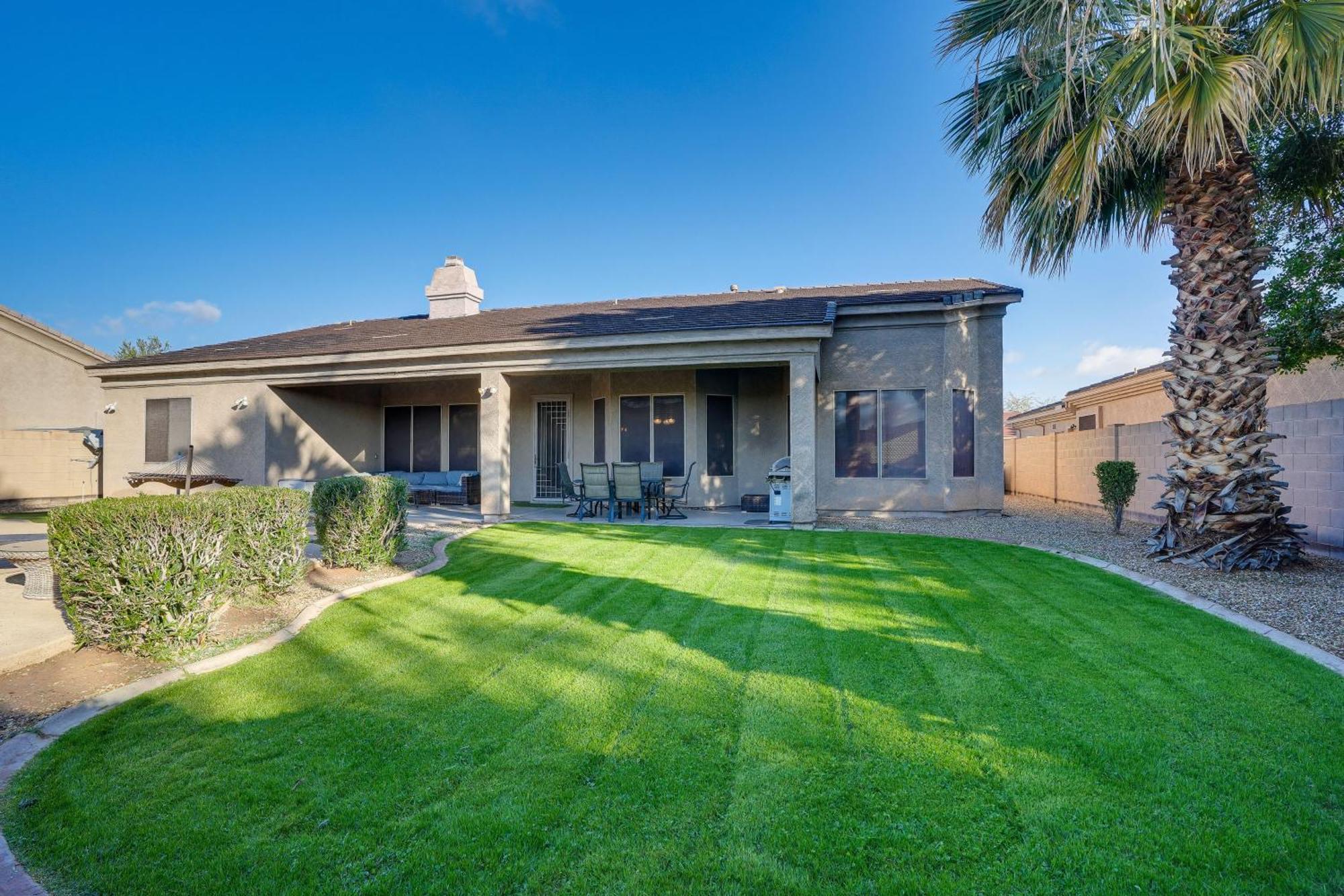 Goodyear Group Getaway With Pool And Putting Green Extérieur photo